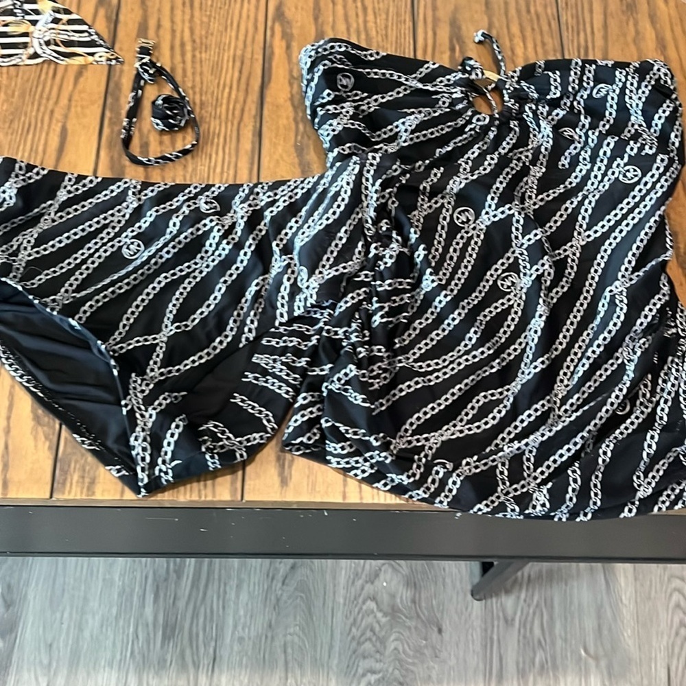 Michael Kor swim suite size S/Ch/P